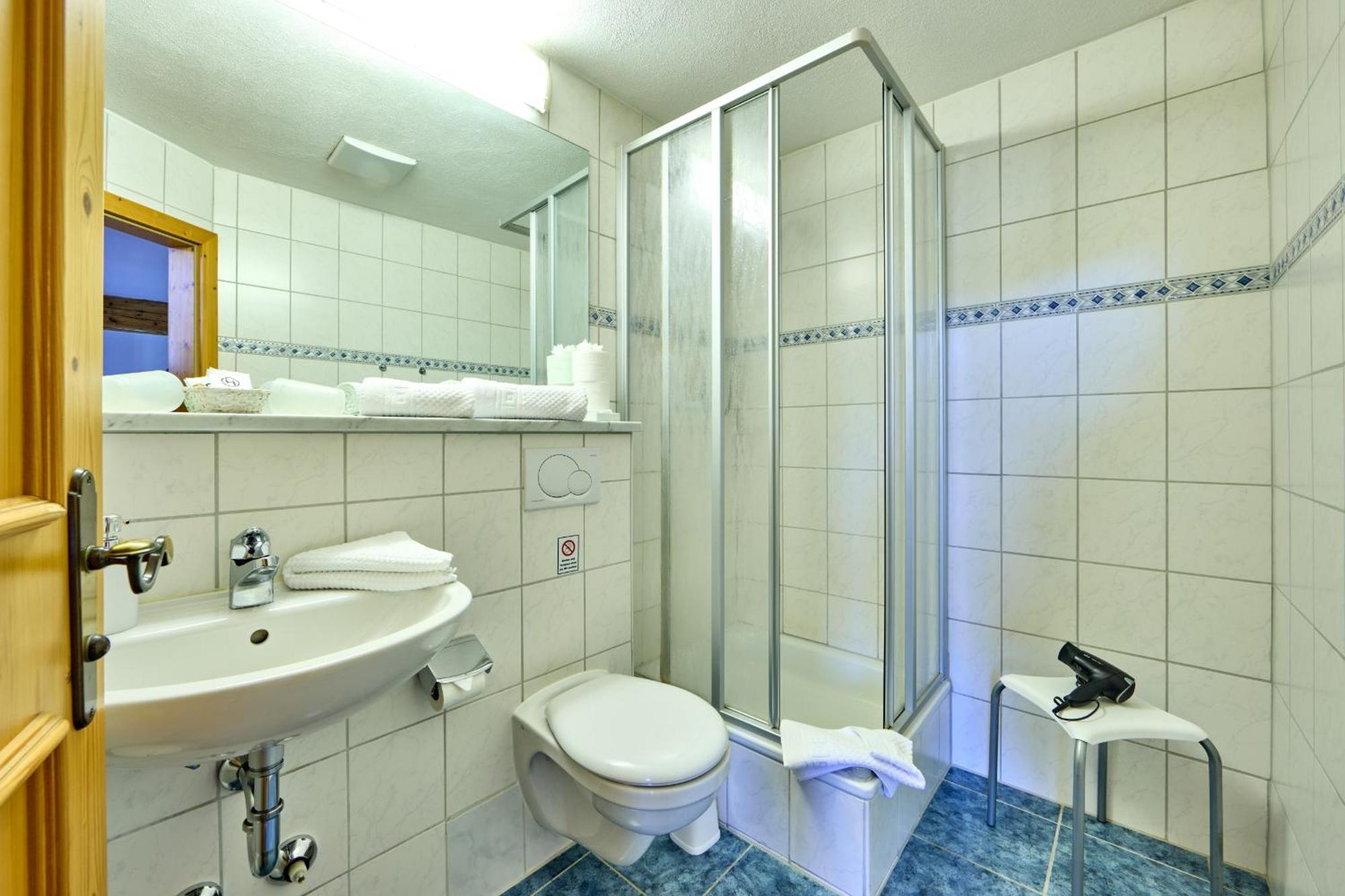 Hotel Drei Mohren Garmisch-Partenkirchen Habitación foto